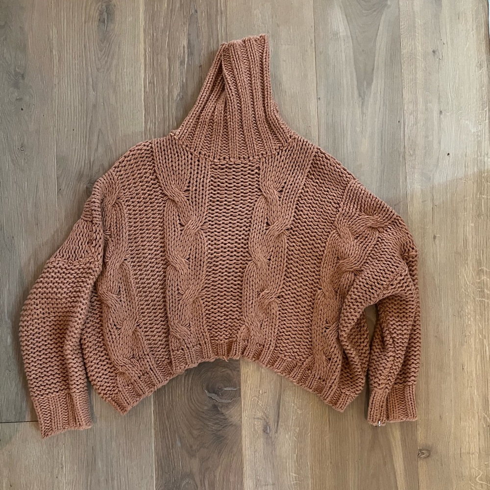 Fashion on earth chunky cable knit sweater